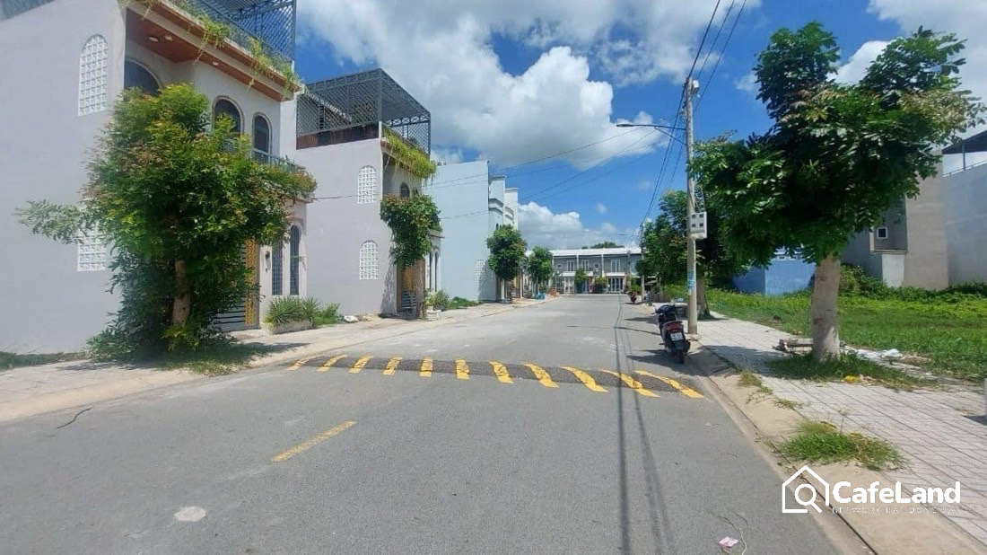 đất ngộp trục chính gần kỳ quan KDC Cát Tường Phú Sinh giá 1 tỷ 450