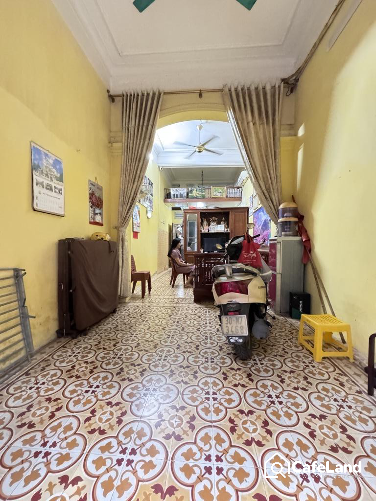 BÁN ĐẤT TẶNG NHÀ 3 TẦNG PHỐ BÀ TRIỆU- 55M- Ô TÔ TRÁNH ĐỖ- SÁT PHỐ. GIÁ 12,3 TỶ