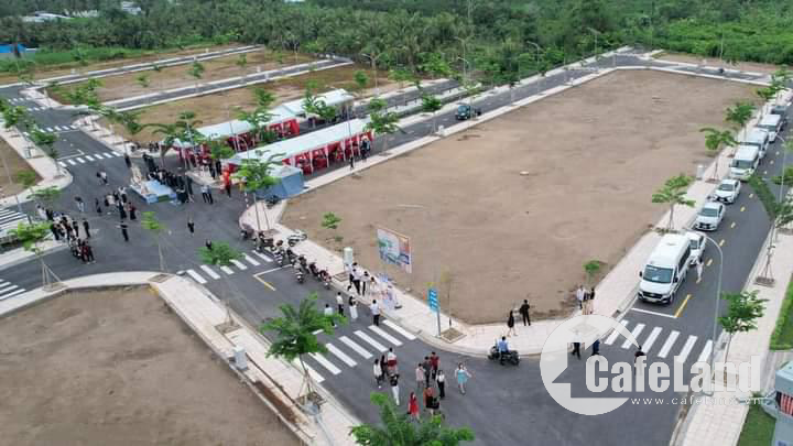  Bán gấp cặp nền góc thổ cư 100%  mặt tiền đường Ngô Quyền - Trung Tâm Ngã Bảy 