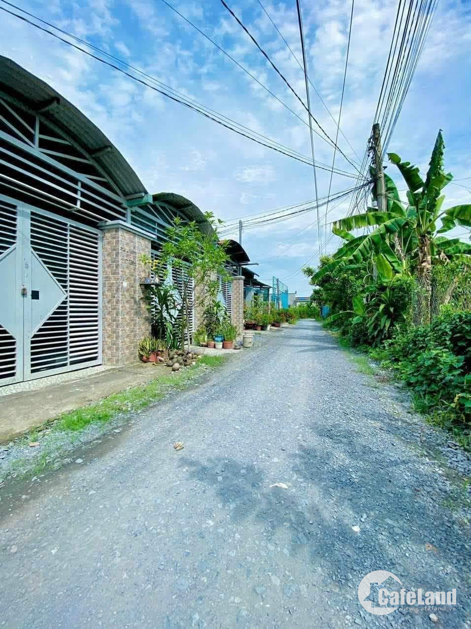 Chị chủ cần bán 300m thổ cư giá 3tỷ 80 triệu