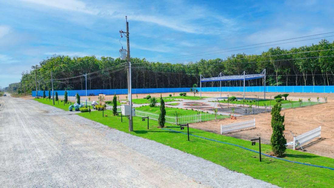 Bán lô đất 10x75m2 đường 16m Phường Chánh Phú Hoà, Bến Cát. Giá 1,95tr/m2