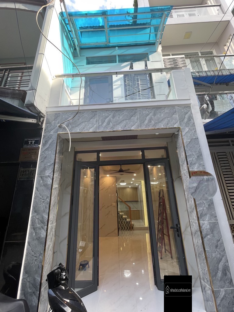 Nhà mới, 3m ngang 30m2 3pn2wc. Khu vực an ninh dân trí. HXH đậu cửa