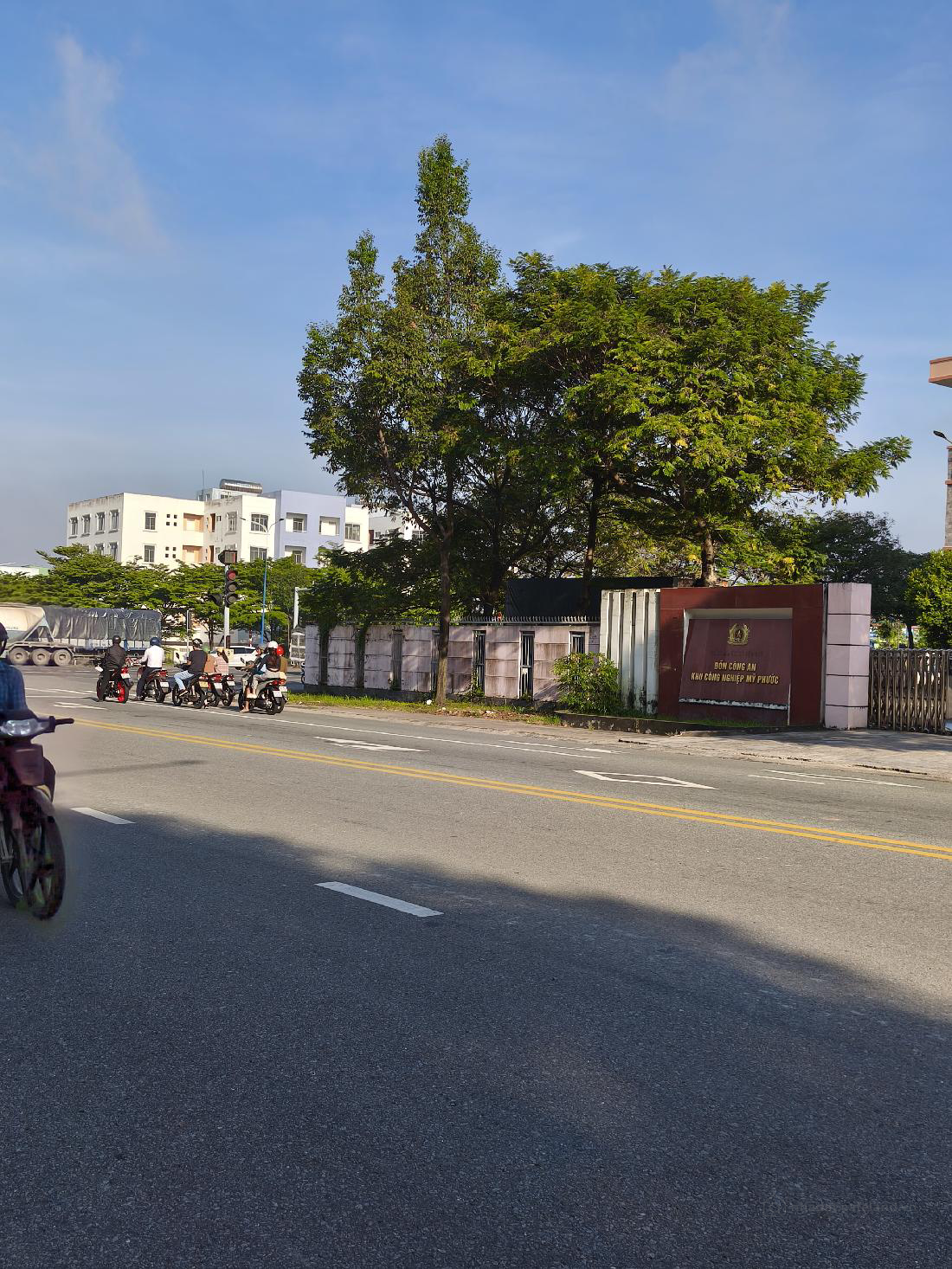 bán đất mặt tiền kính doanh