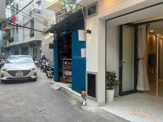 Chỉ 4,35 tỷ - xe hơi tới nhà - nhà đẹp full nội thất - dtsd sổ 43,7 m2