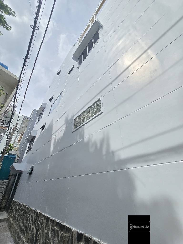 Nhà ngang 4m, 3 mặt hẻm, 48m2, 4 tầng, 4pn4wc. Hẻm 3m thông. Sổ vuông. Hoàn công