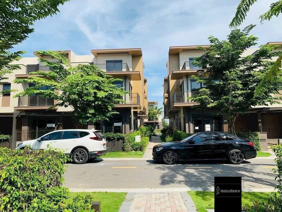 Nhà phố căn bìa, phong cách đương đại - Phân khu izumi Canaria - Izumi city