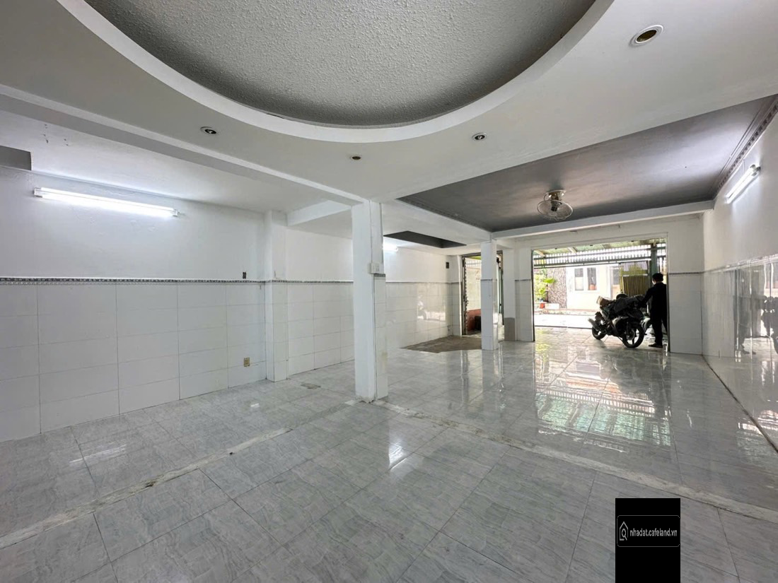 cho thuê nhà mặt bằng 115m2 Binh Thanh 