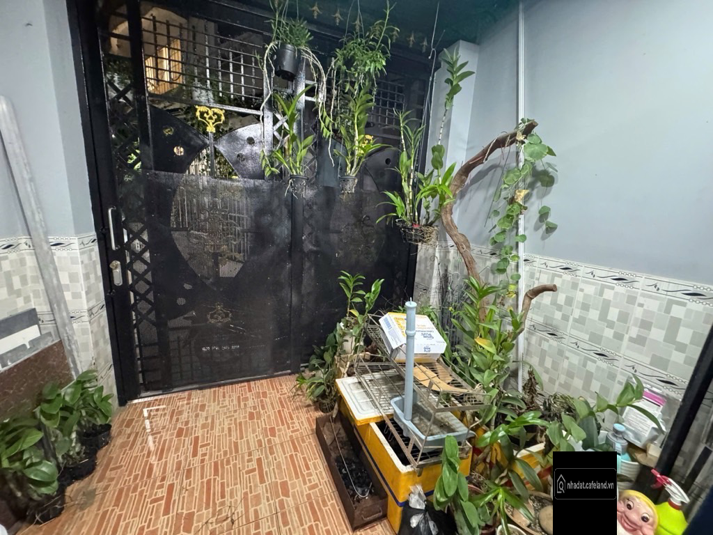 ngang 3.8m, 44m2, 4 tầng, 3pn4wc. Khu vực hiếm nhà bán, an ninh yên tĩnh. HC đủ