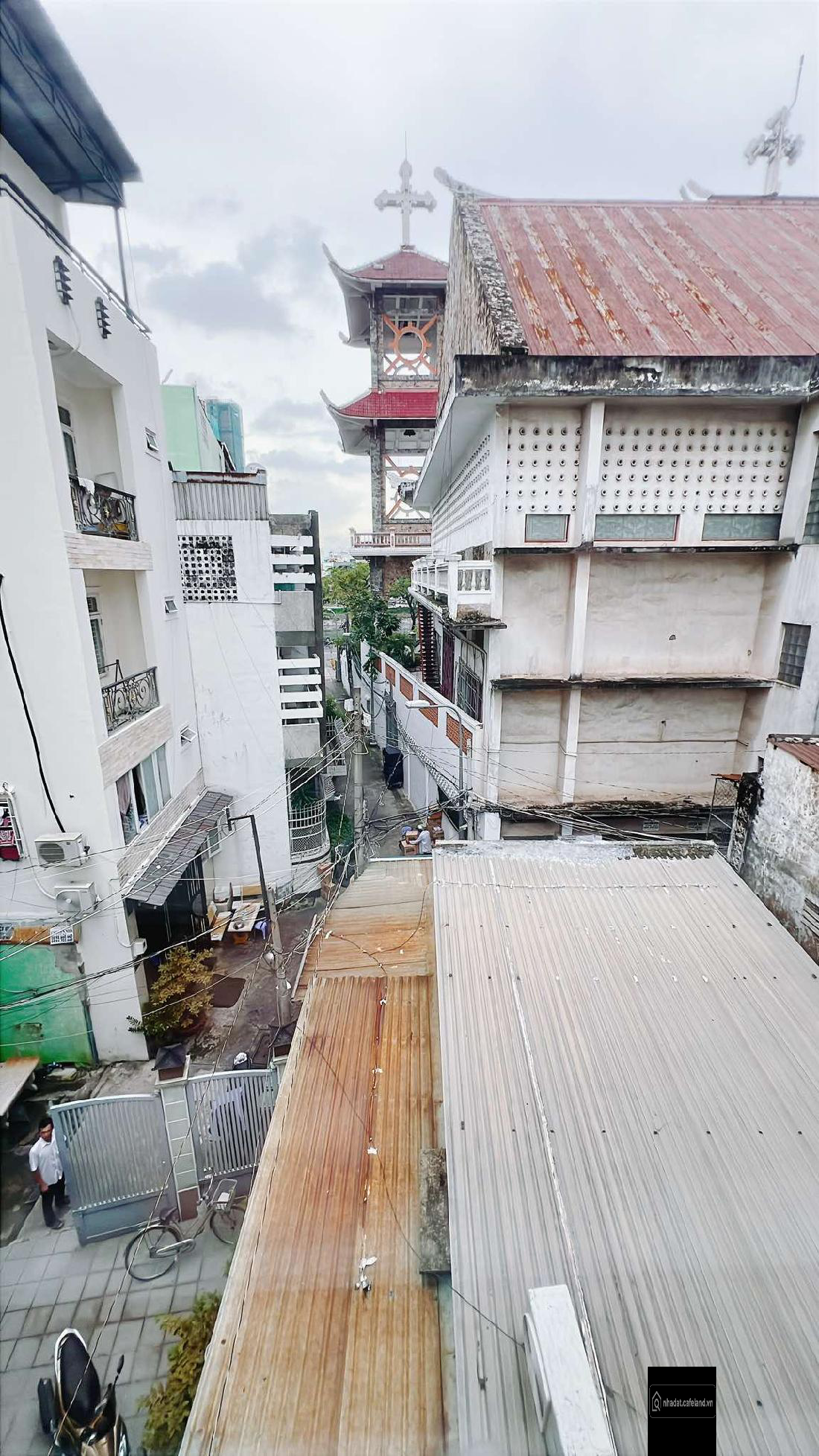 Chỉ 3,55 tỷ - nhìn thấy view Bến Vân Đồn - nhà 4 tầng 4PN 4WC - sổ 26,6 m2