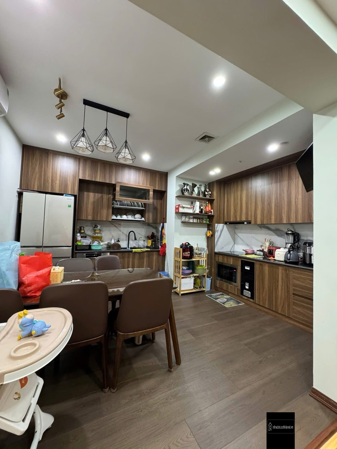 BÁN CĂN HỘ TẦNG CAO TOÀ NHÀ VOV MỄ TRÌ