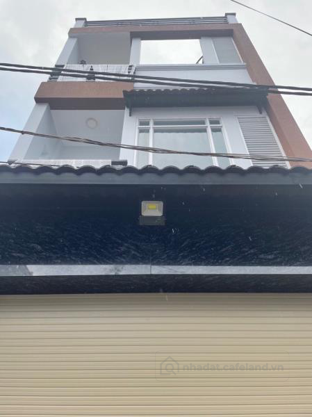 Nhà 3 tầng 4PN HC đủ - sổ 67,9 m2 (4,5 x 14) - hẻm thoáng. 6,1 tỷ