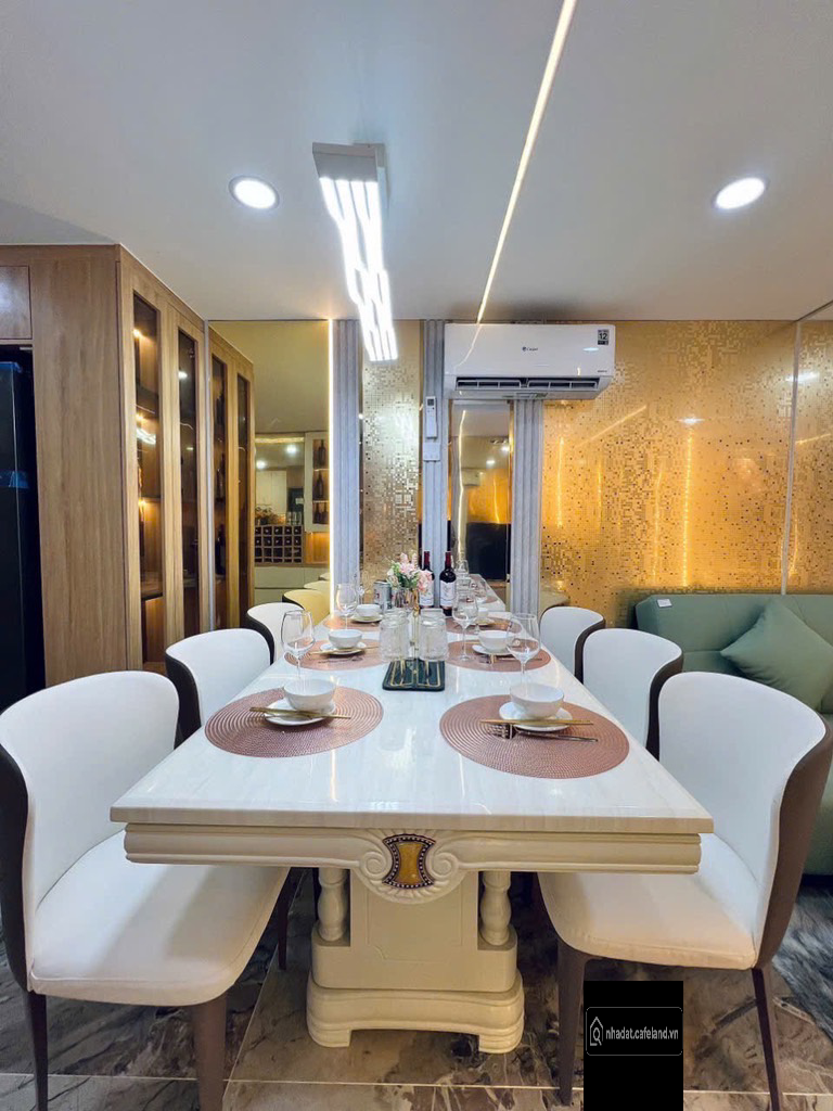 Nhà ngang hơn 3m, 48m2, 4pn4wc. Hẻm nhỏ thẳng, gần mặt tiền đường Nhà đẹp Chuẩn