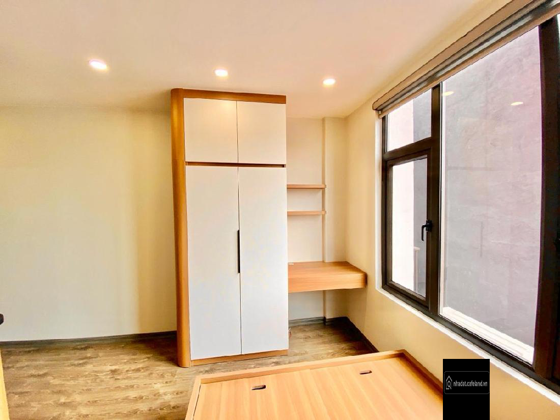 PHÙNG KHOANG: THỦ PHỦ SINH VIÊN - GÀ ĐẺ TRỨNG VÀNG 7 TẦNG THANG MÁY- 21 PHÒNG KK