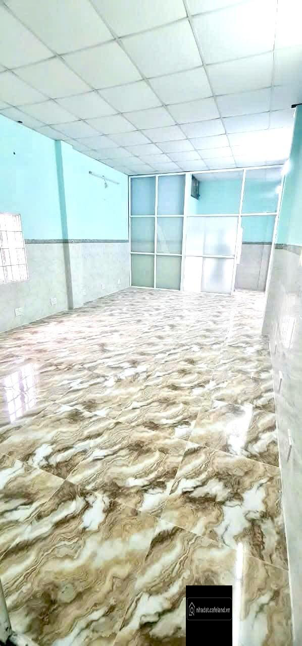 Nhà bán gấp, Đường Nguyễn XIển, giảm 500t, còn 4t2, hiếm gặp 