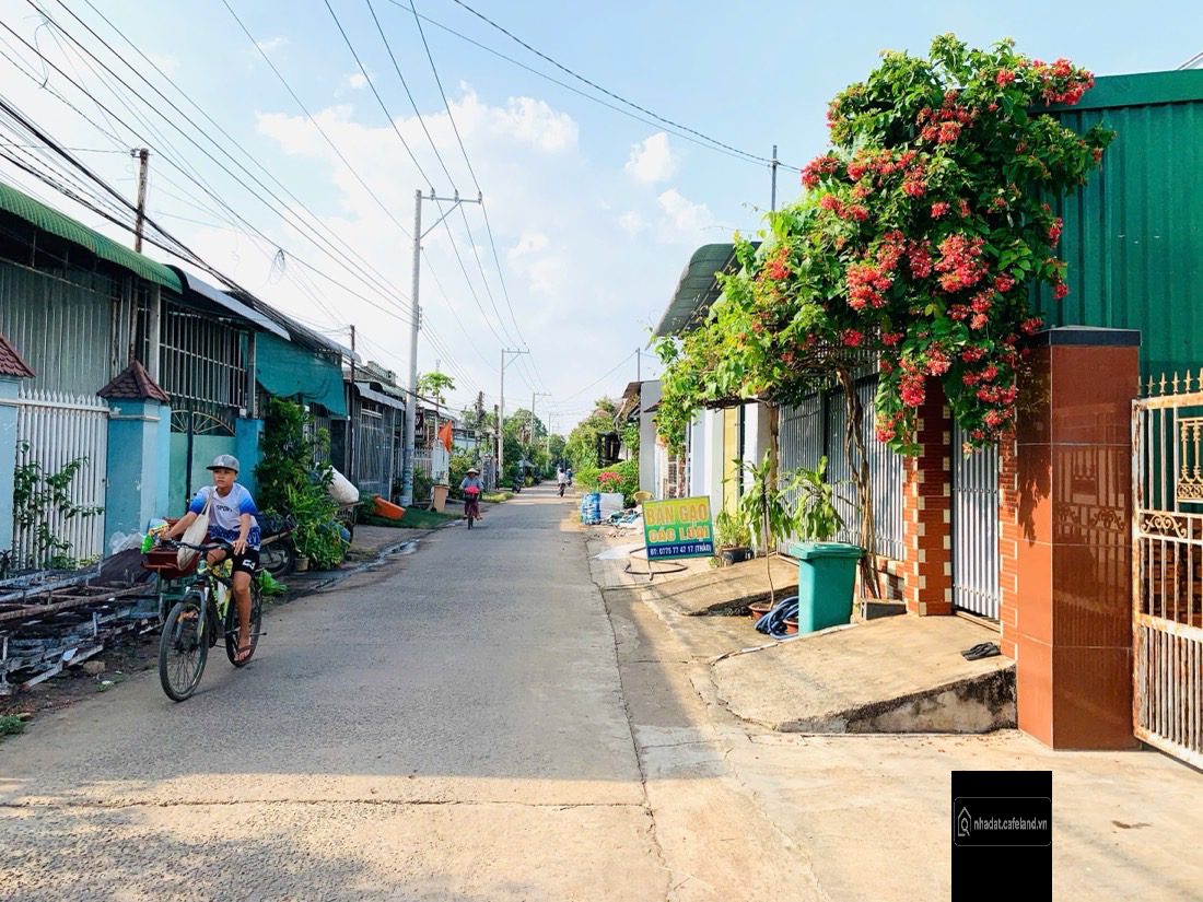 BÁN ĐẤT THỔ CƯ XUÂN PHÚ XUÂN LỘC ĐỒNG NAI CÁCH QUỐC LỘ 1A 500m KHU DÂN CƯ