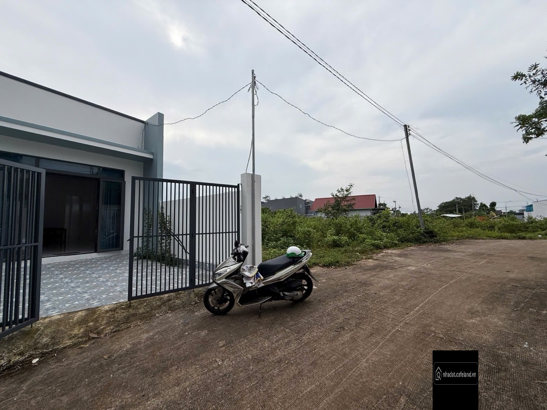 BÁN NHà BÀU TRÂM LÒNG KHÁNH ĐỒNG NAI CÁCH NHỰA SỐ 4 CHƯA TỚI 200M