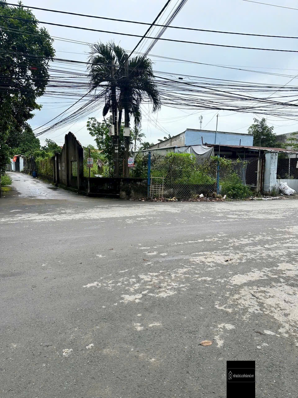 CẦN BÁN GẤP LÔ ĐẤT 2 MẶT TIỀN HIỆP HOÀ - gần Cầu Thống Nhất.

- Diện Tích: 240m2