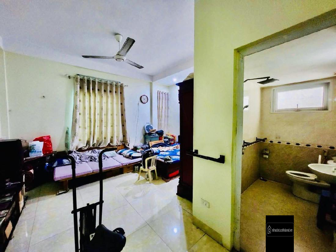 PHỐ THÁI HÀ: 66m - 5T - Mt:4,5m - LÔ GÓC 3 THOÁNG - NGÕ PHÂN LÔ - Ô TÔ ĐỖ CỔNG