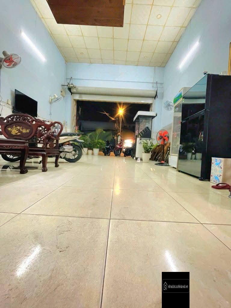 Chỉ 11 tỷ - nhà 5,3 x 11,6 - mặt tiền Huỳnh Tấn Phát sát Quận 4