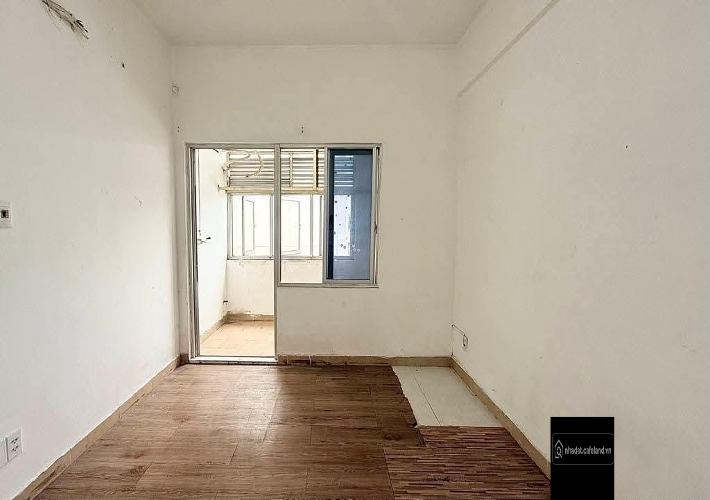 Cao Ốc Ngô Gia Tự - sổ hồng 52,7m2 - 2PN 1WC tầng cao - có thang máy. 3,5 tỷ