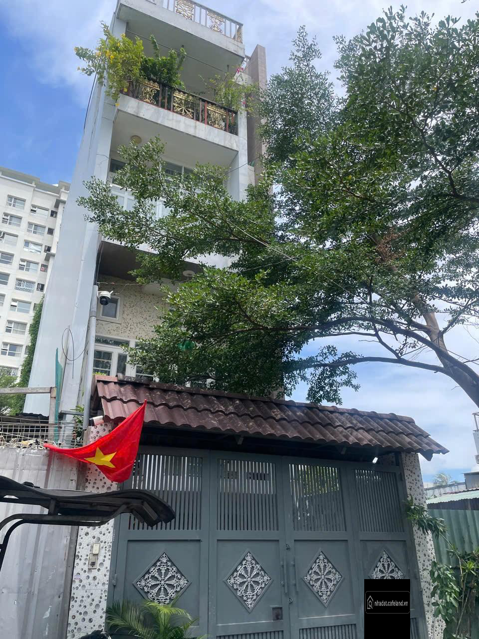 GÒ VẤP, BÁN NHÀ ĐƯỜNG 1 TRỤC LÊ ĐỨC THỌ, 5 TẦNG DT 4.1x21m