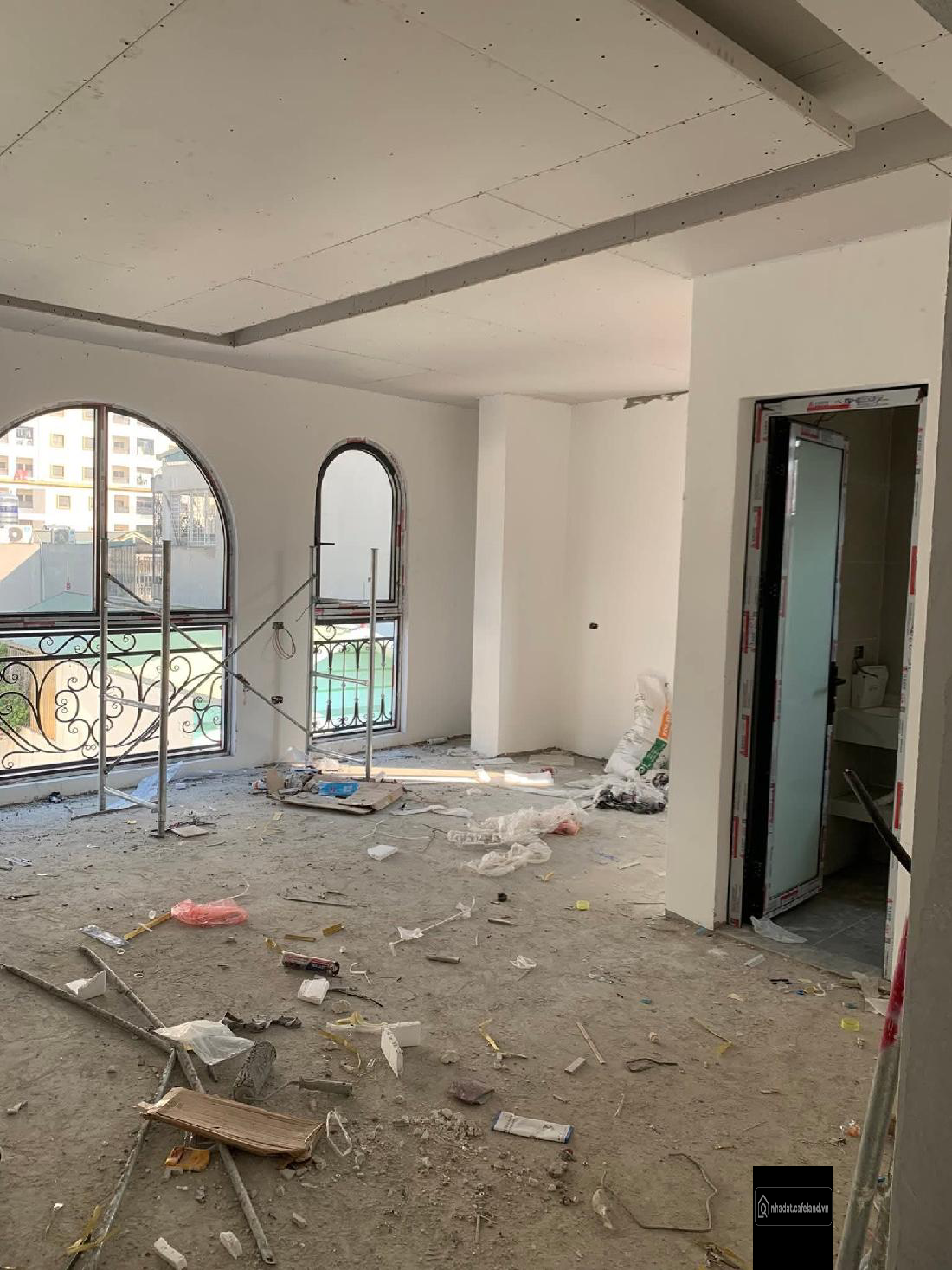 MẶT TIỀN RỘNG -THANG MÁY - MẶT NGÕ KINH DOANH- Ô TÔ  DỪNG ĐỖ NGÀY ĐÊM - LÔ GÓC 