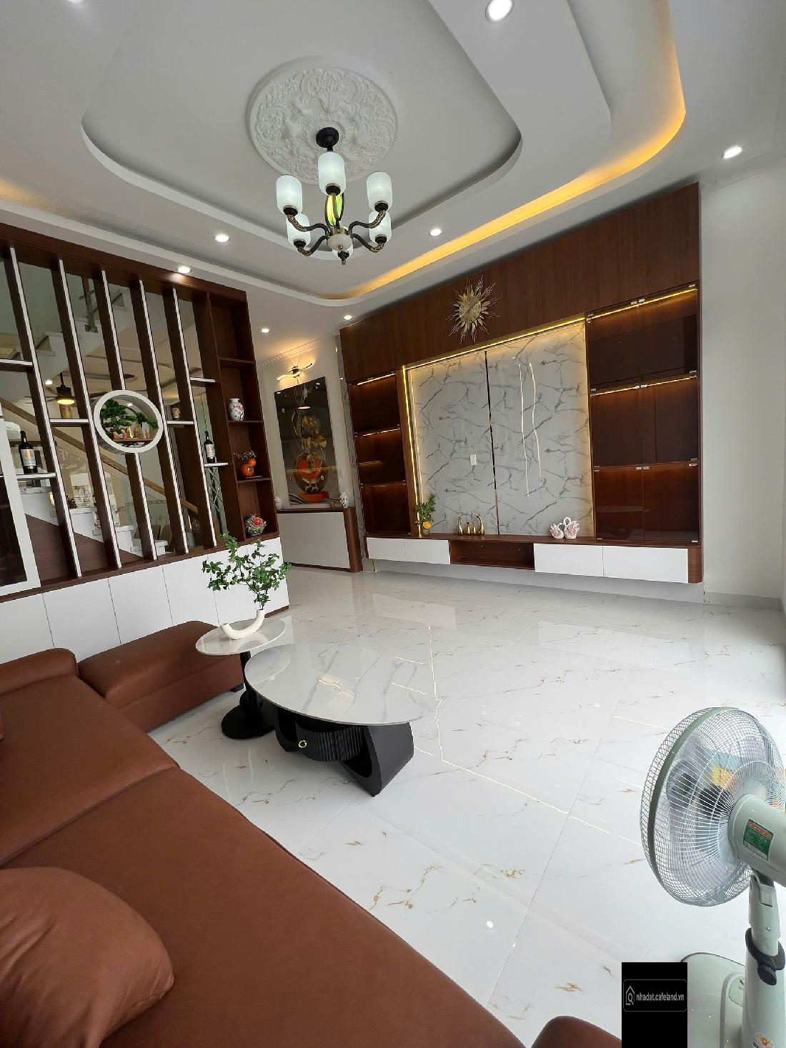 Cần tiền bán gấp nhà 1 trệt 1 lầu full nội thất ngay Mỹ Yên Tân Bửu SR 2tỷ730