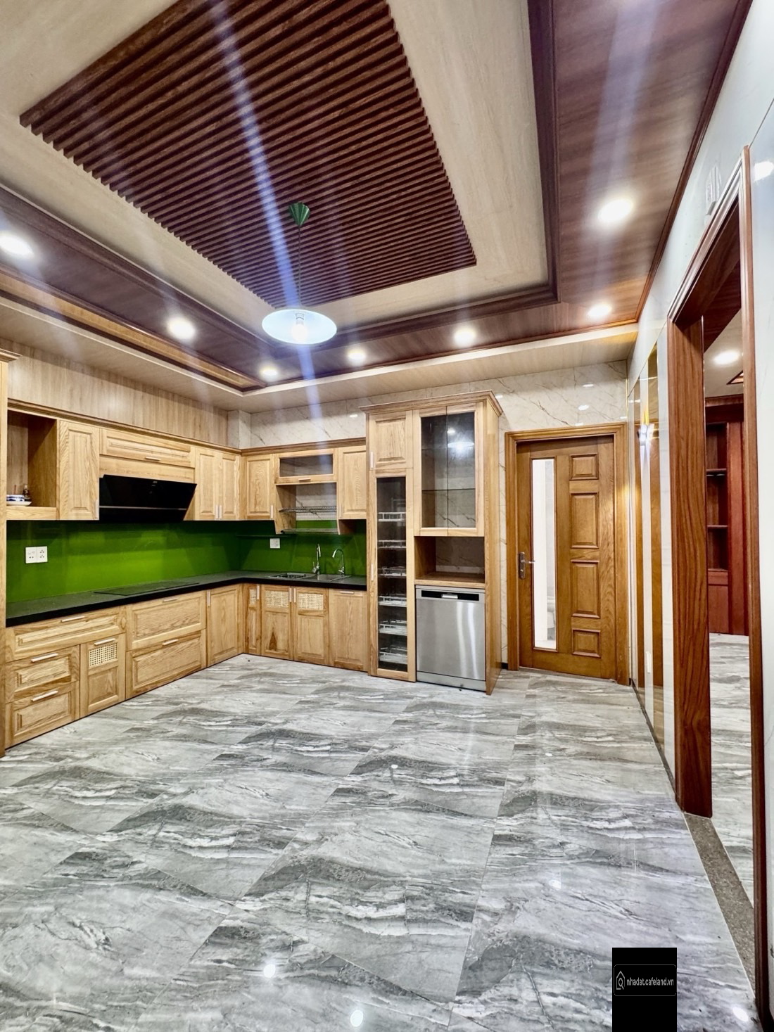 Mặt Tiền Kinh Doanh 654M2 Full Thổ - Ngang 5 nở hậu 17 - Dòng Tiền 800Triệu/Năm