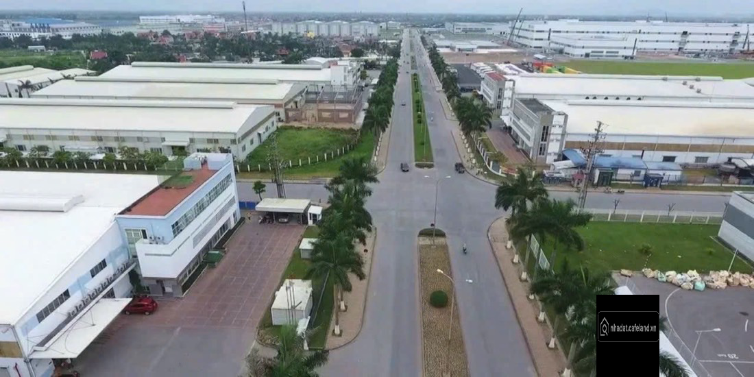 BÁN LÔ ĐẤT SKC XÂY DỰNG NHÀ XƯỞNG LIỀN KỀ KCN GIANG ĐIỀN .
️ Diện tích : 8600m2