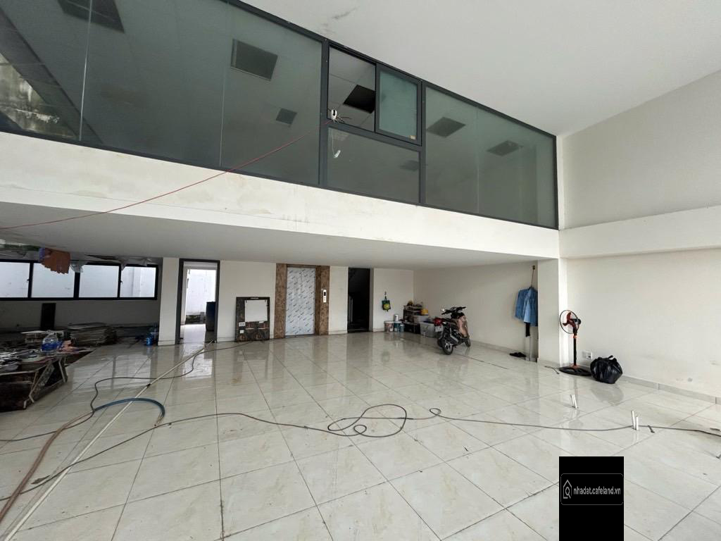 BÁN TOÀ NHÀ VĂN PHÒNG (13.6M×25M) 6TẦNG TRỐNG, CÓ THANG MÁY HẦM ĐỂ XE, TT GÒ VẤP