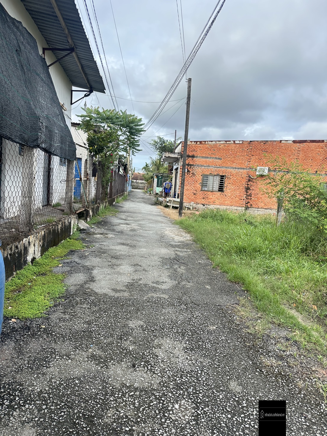 cần bán lô đất ngay trung tâm Mỹ Hạnh đường nhựa hoa vàng vào 150m