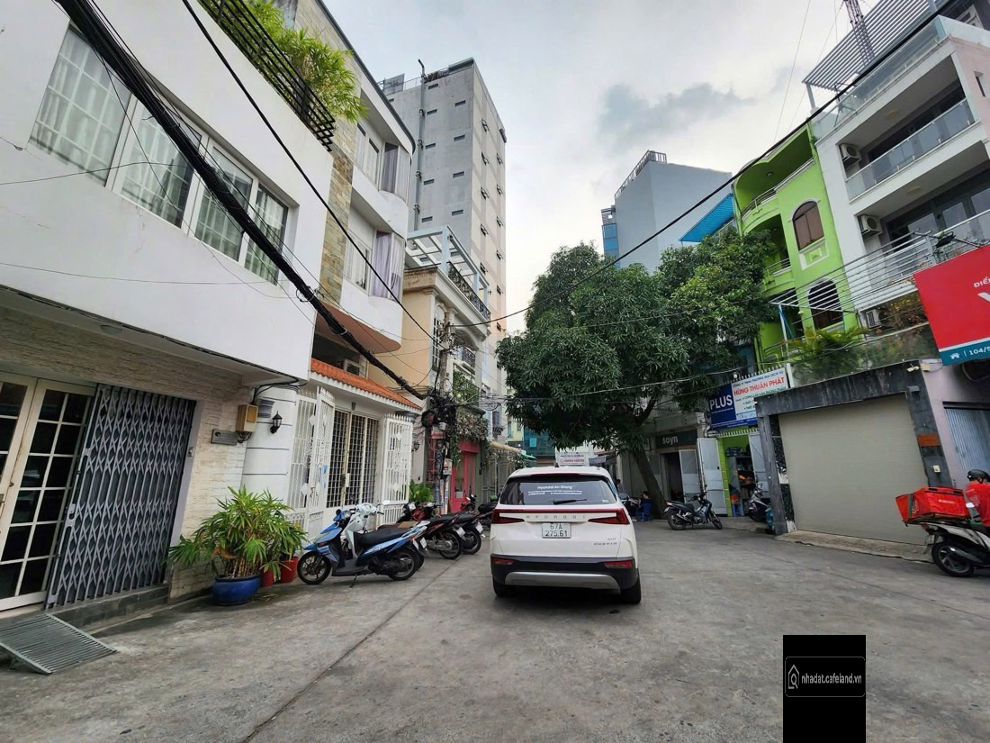 BÁN GẤP NHÀ MAI THỊ LỰU Q1, DT 9.2M x 15M, GIÁ 38 TỶ