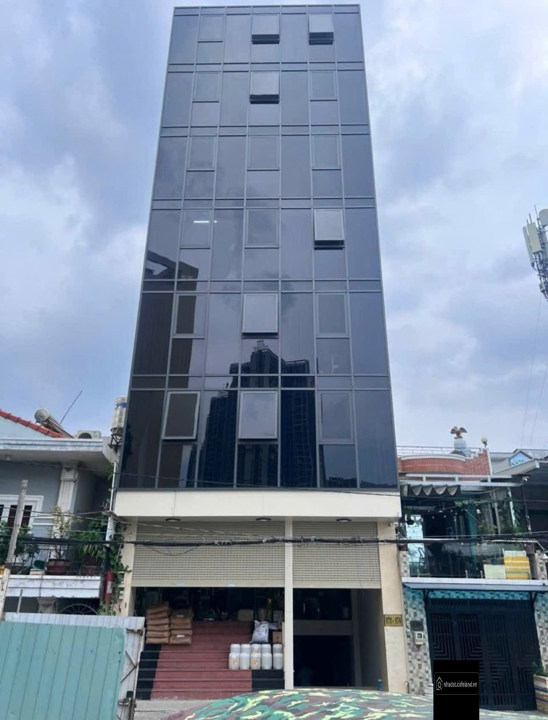 TOÀ NHÀ CHDV XÂY 1H 7TẦNG CÓ 30 CHDV CHO THUÊ, GIÁ 45 TỶ