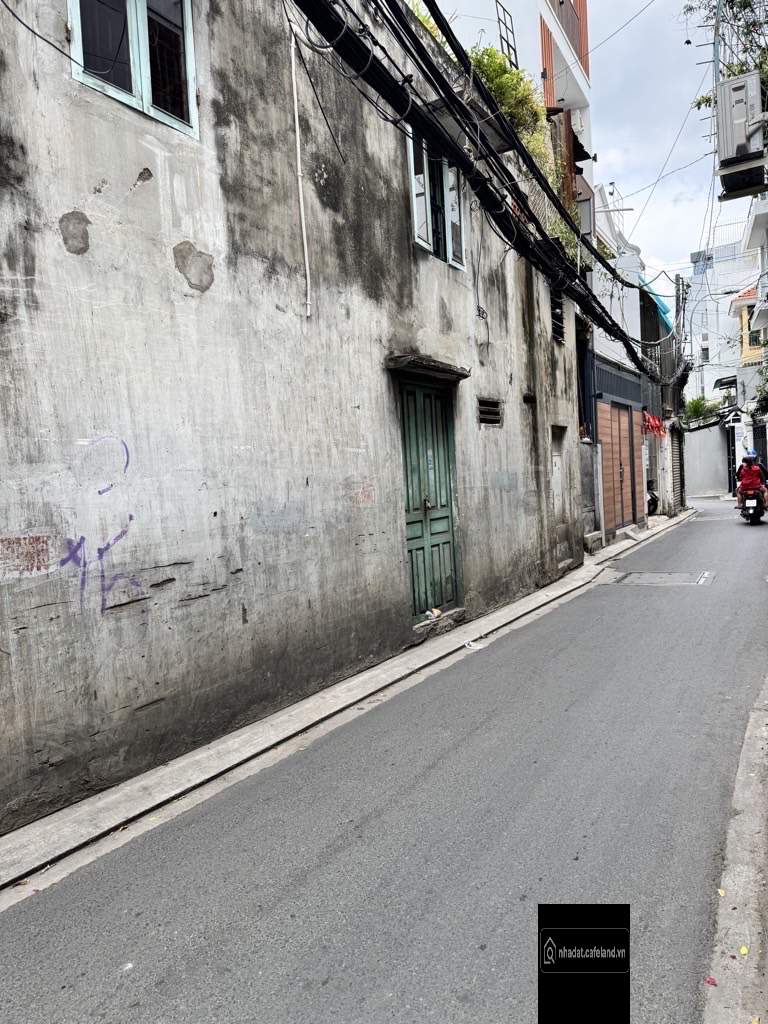 nhà ngang hơn 4m, 49m2, 2 tầng 2pn2wc. hẻm xe hơi thông các hướng, pháp lý chuẩn