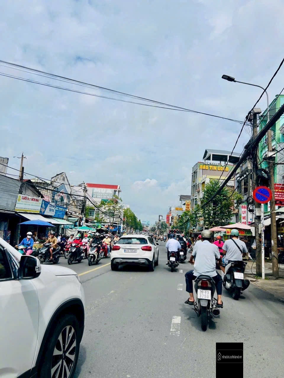 Bán lô đất mặt tiền phạm văn thuân , kế cây xăng . 
Ngang 15m, 1144m2