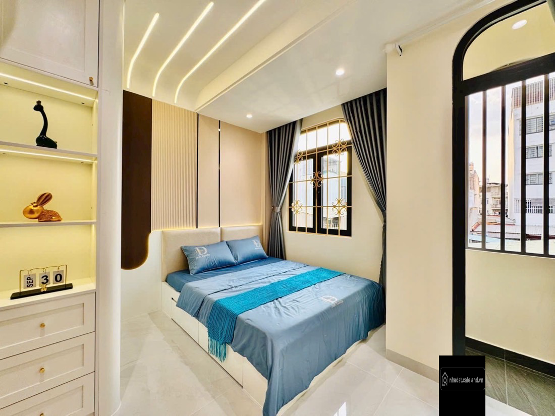 bán nhà GÒ VÂP P8 - HXH - 4.1m x14m- XÂY MỚI 3 Tầng - 3PN + ST - Full Nội Thất 