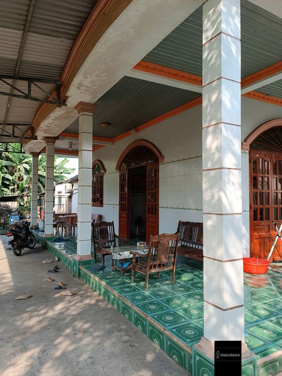 Bán gấp căn nhà vườn ở phường Tam Phước 
Dt: 1537m2,  29*53m có 300m thổ cư 
Gồm