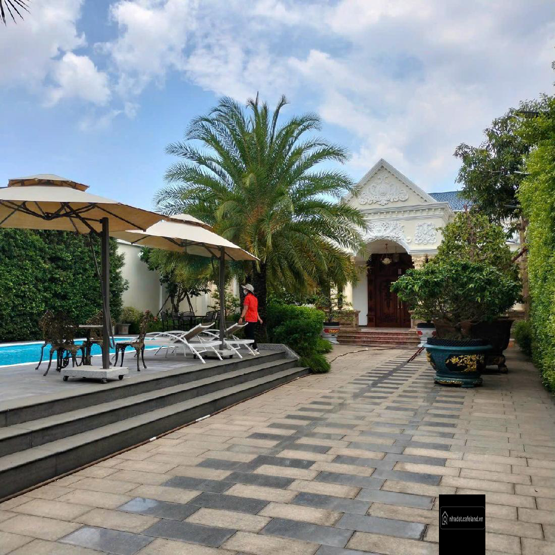 BÁN BIỆT THỰ VƯỜN CAO CẤP 1.333m² – MẶT TIỀN LÝ THÁI TỔ – VÒNG XOAY BẾN CAM