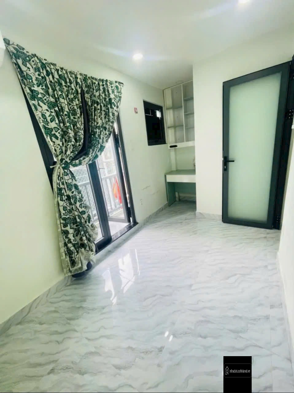  TÂN BÌNH – 1.99 TỶ – SỔ RIÊNG – 3 TẦNG – GẦN SÂN BAY