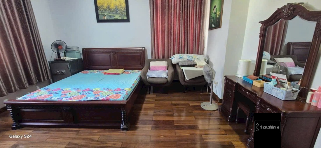 75 tỷ - Biệt thự mặt tiền đường Đỗ Văn Thi, Phường Hiệp Hòa
 + diện tích: 28x37 