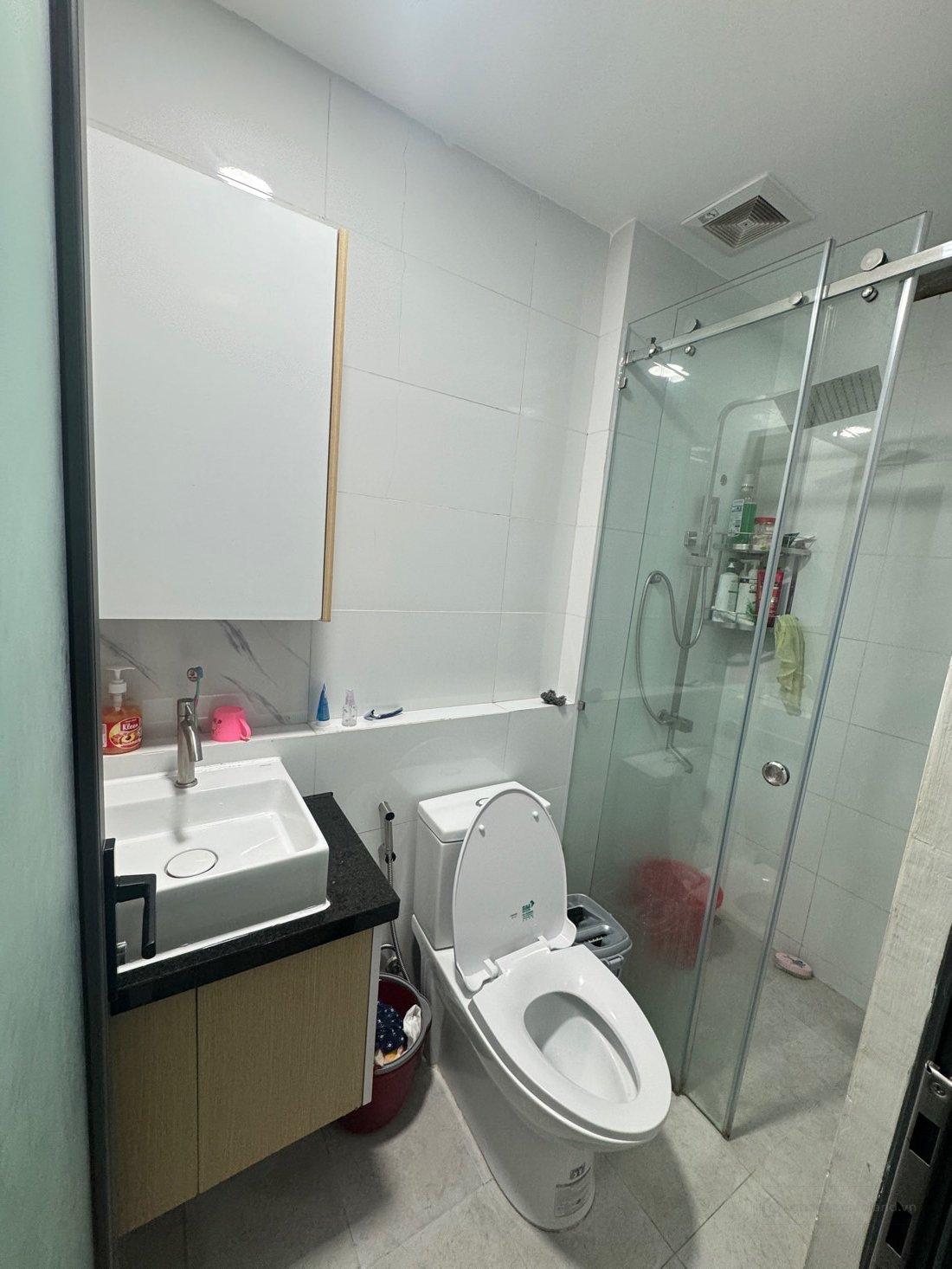 tìm chủ nhân cho ngôi nhà xinh đẹp