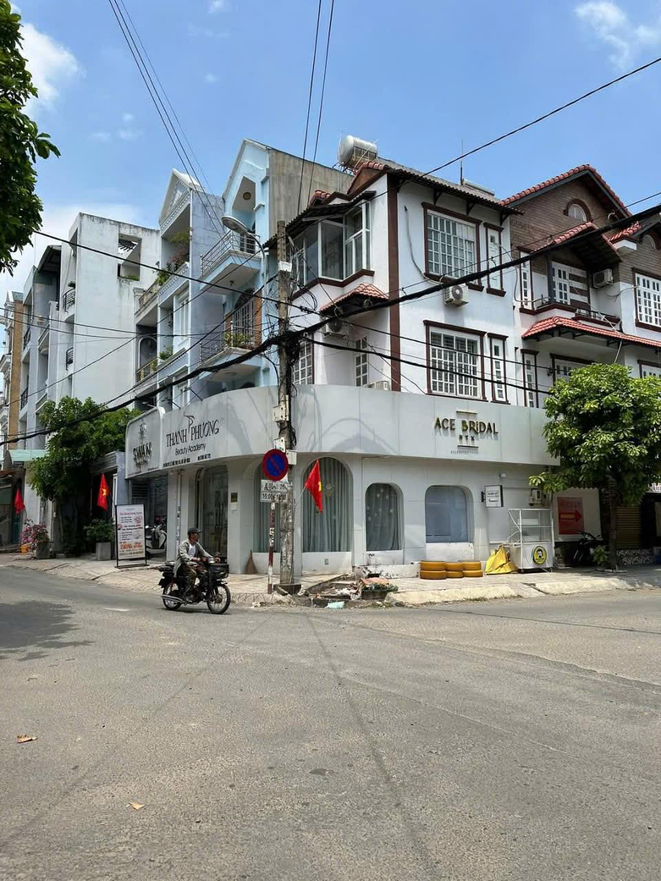 GÒ VẤP, BÁN CĂN NHÀ MẶT PHỐ GÓC 2 MẶT TIỀN TRỤC ĐƯỜNG LÊ ĐỨC THỌ.