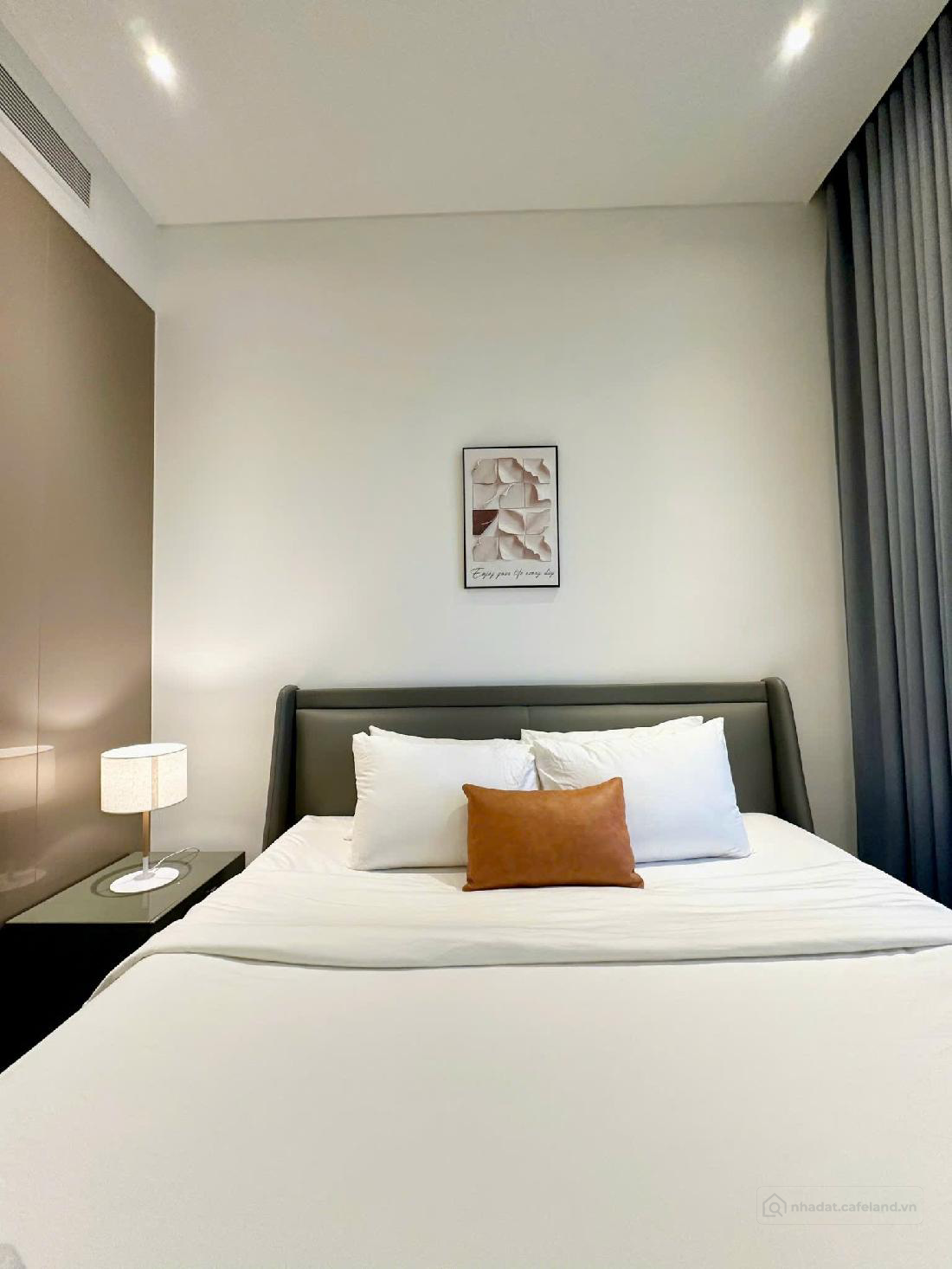 cho thuê căn 1 phòng ngủ The Marq Quận 1, chỉ 28 triệu full nội thất