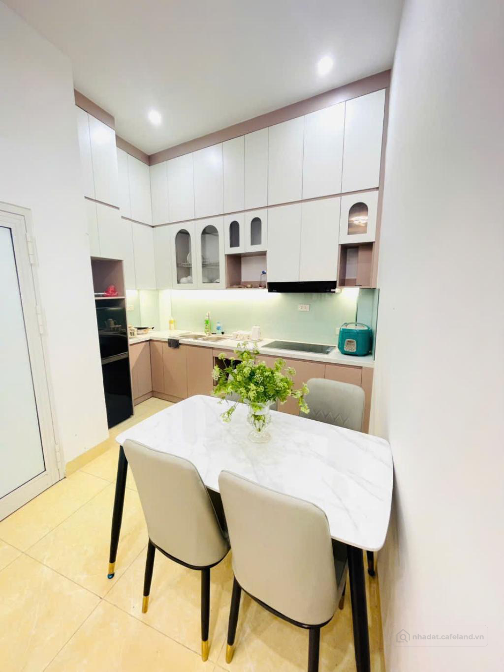 BÁN GẤP NHÀ LÔ GÓC TRUNG TÂM HÀ ĐÔNG 4 TẦNG - 35m2 - NHỈNH 5,6 TỶ - NGÕ RỘNG