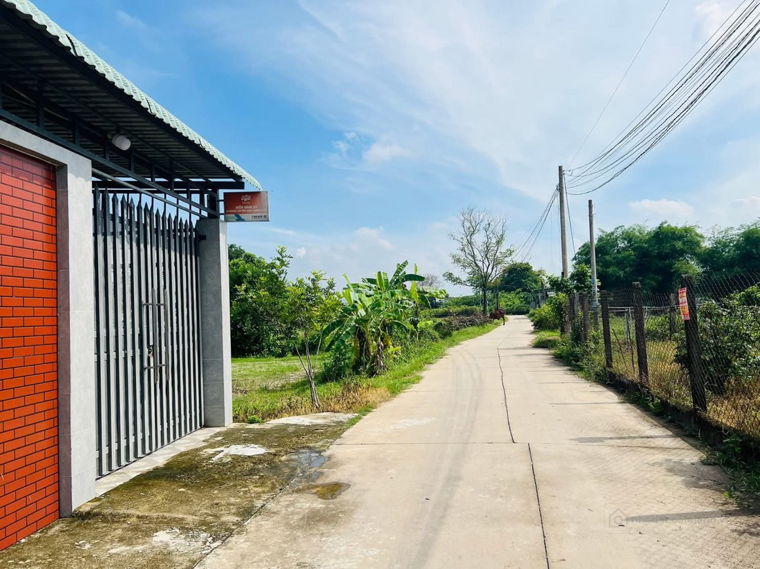 1 lô đất rẻ đẹp không thể bỏ qua, đường bê tông gần bệnh viện Hàn Quốc