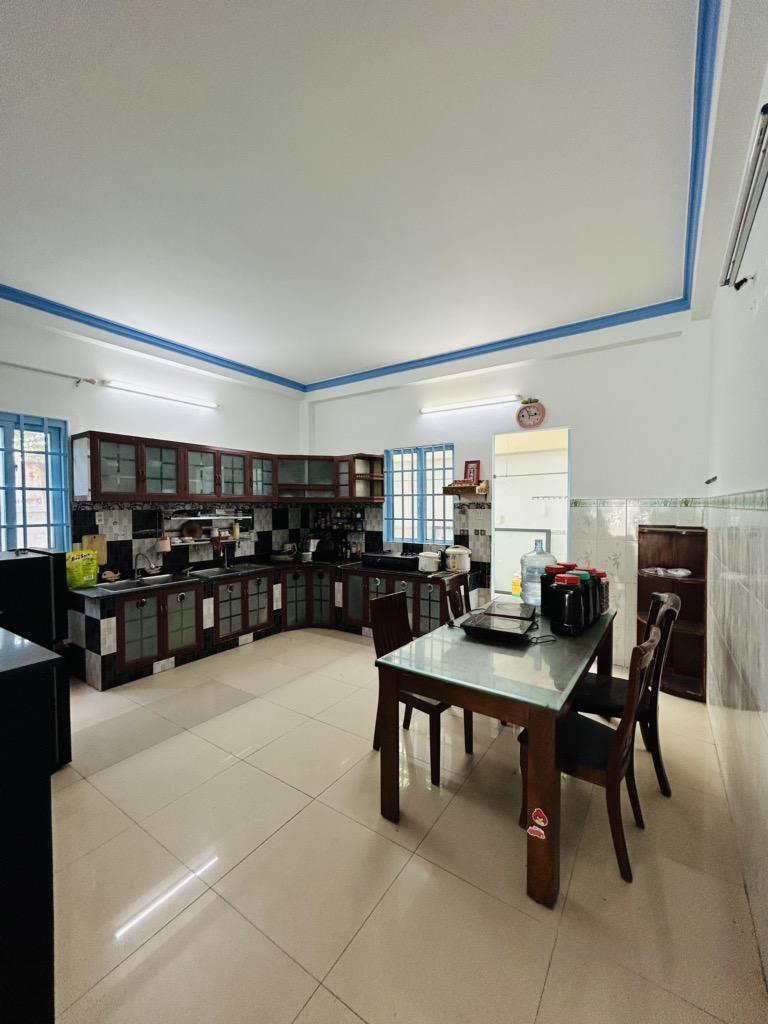 BÁN GẤP NHÀ PHỐ 4 TẦNG - 100M2- NGUYỄN THỊ THẬP BÌNH THUẬN Q7 - CHỈ 12,6 TỶ