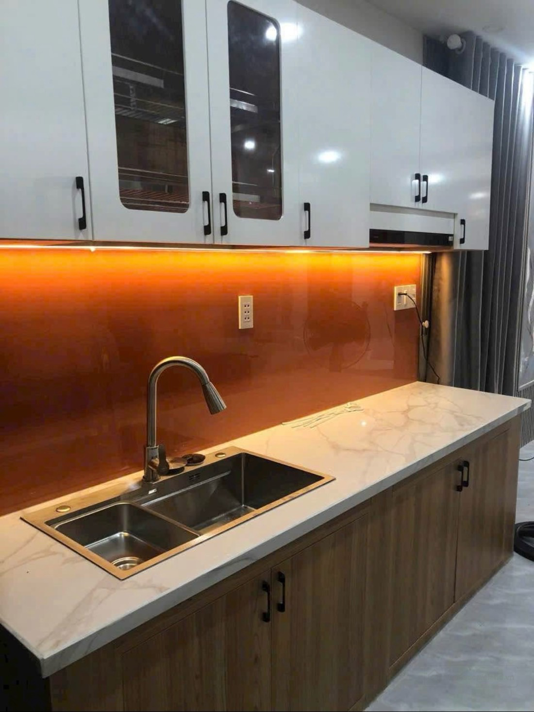 Bán nhà Trần Phú, Quận 5 gấp do chủ đang kẹt tiền !!! giá 3 tỷ 350