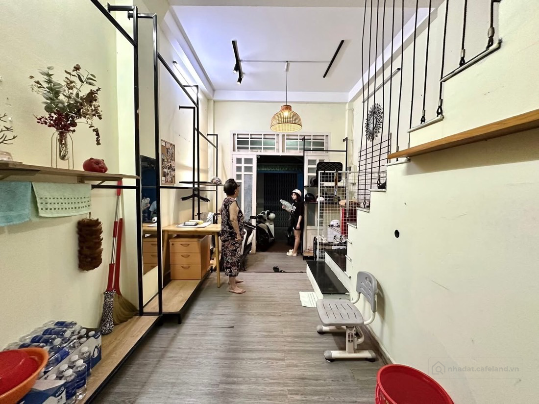 SIÊU PHẨM NGUYỄN TRÃI, QUẬN 1 - BƯỚC RA CỬA LÀ C/C CAO CẤP, TRUNG TÂM THƯƠNG MẠI