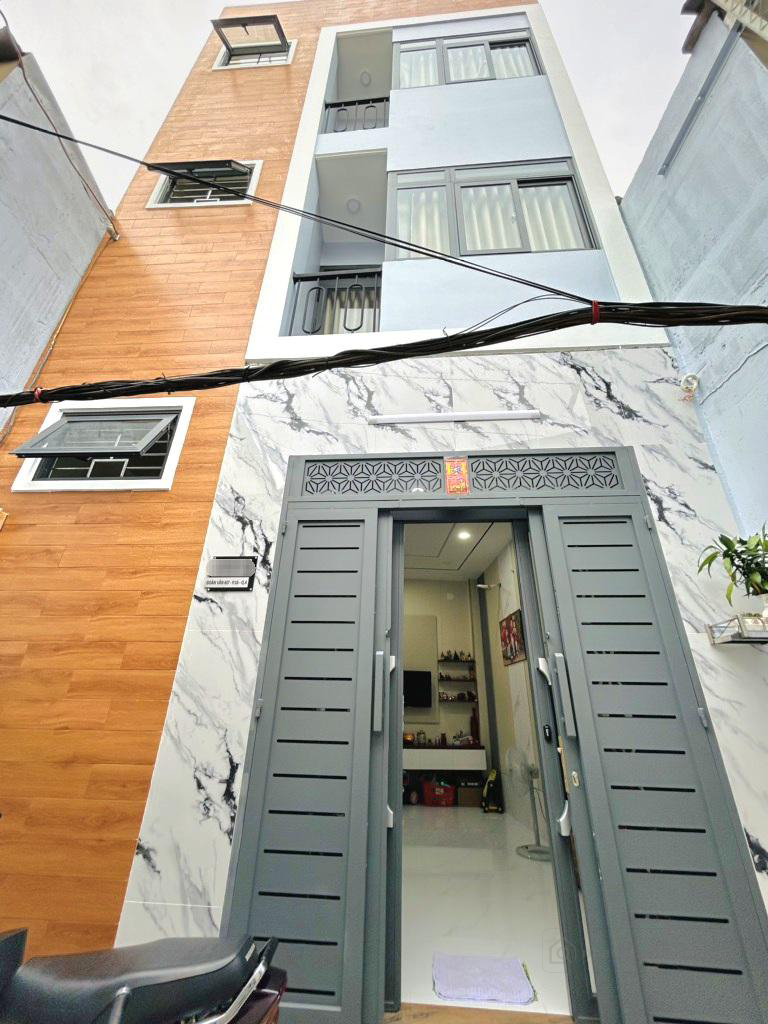 Nhà mới xây 2025 - 4 tầng 3 PN - 30m2 (5 x 6). 4,95 tỷ