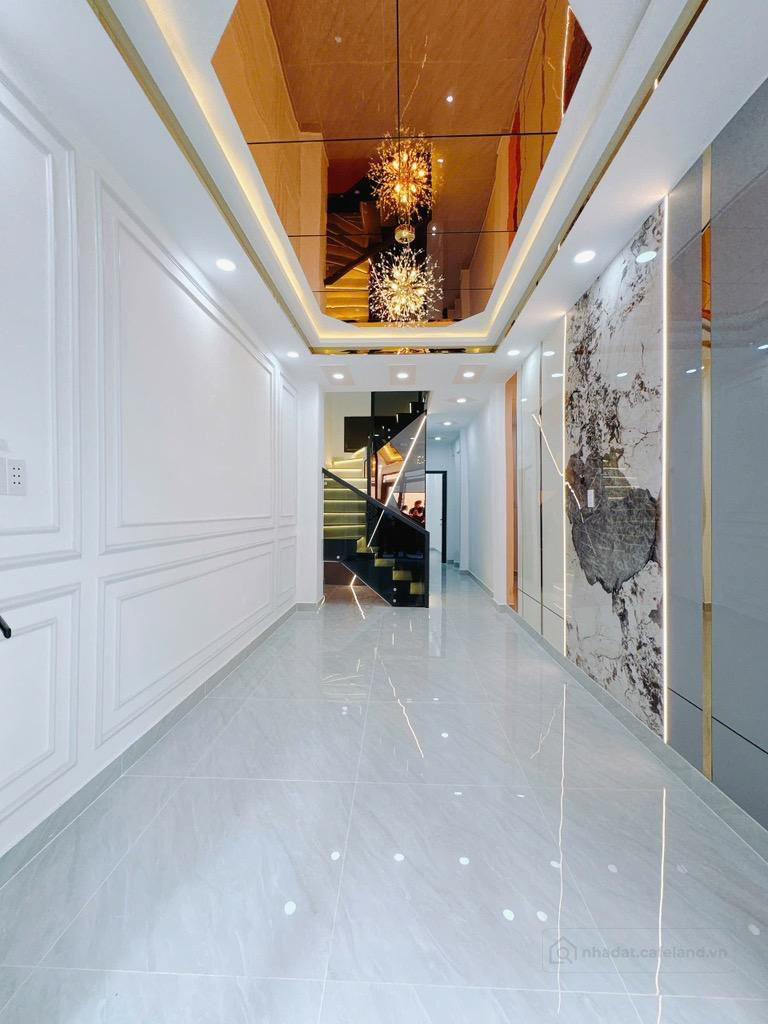Nhà đẹp 2 tầng 3pn 3WC - 39,5 m2 - Nguyễn Thần Hiến. 4,5 tỷ